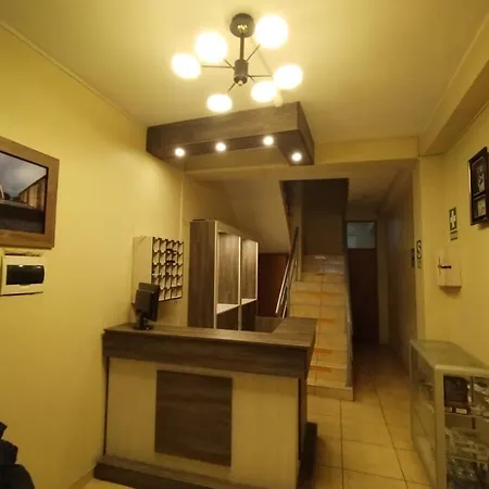 Hostal Los Andes - Espinar Hotel